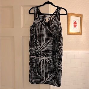 Black and White Sleeveless Sheath Mini Dress